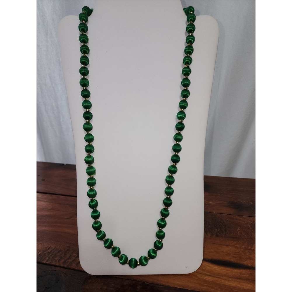 Vintage‎ Silk Thread Wrapped beads green and gold